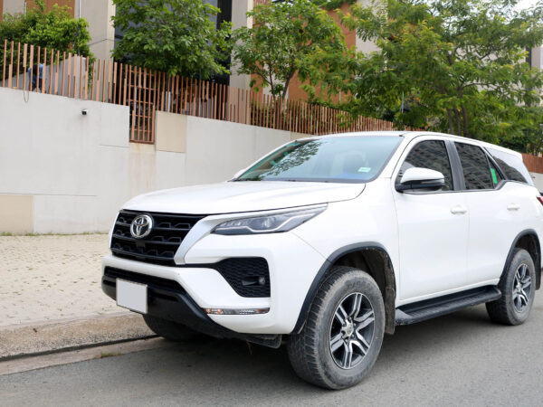 TOYOTA FORTUNER