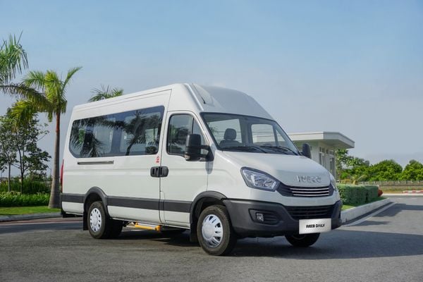 XE THACO IVECO DAILY